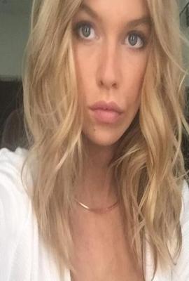 Varsomme Elina Escort Kleppe