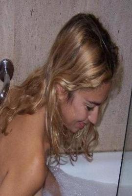Fløyel Celine Escort Hagan